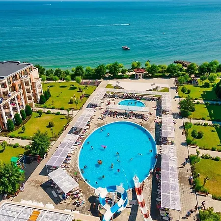 Sea View Apartment On The Sunny Beach Sveti Vlas Exterior photo